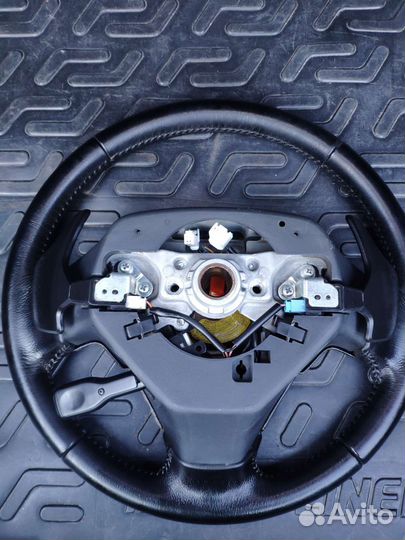 Руль toyota corolla 150