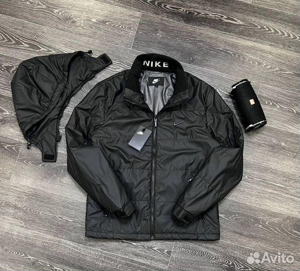 Демисезонные куртки Nike комфортные