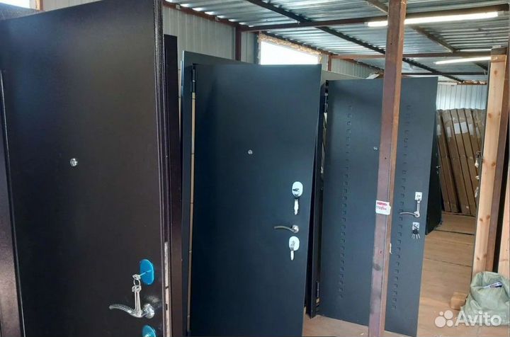 Металлическая входная дверь. Рассрочка без банка