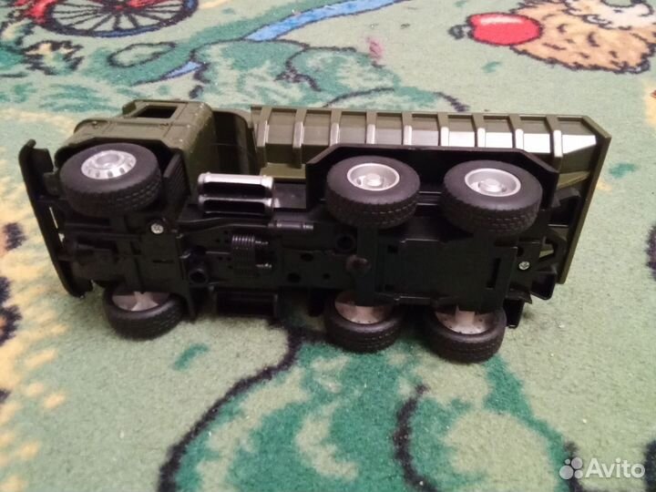 Модель грузовика