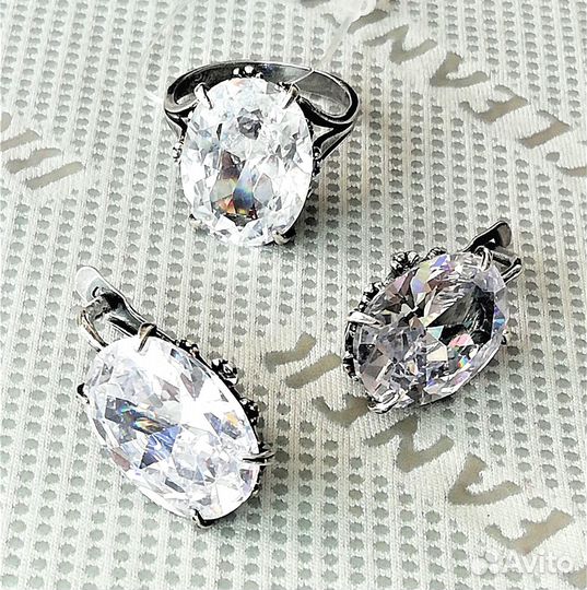 Серьги, кольцо серебрение хрусталь разм.19,5 С616