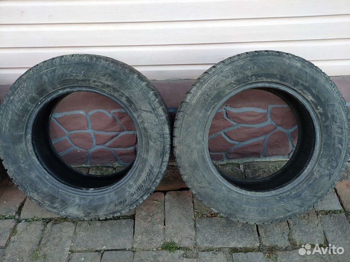 Hankook Winter I'Pike 215/65 R16 98T