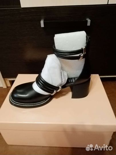 Босоножки