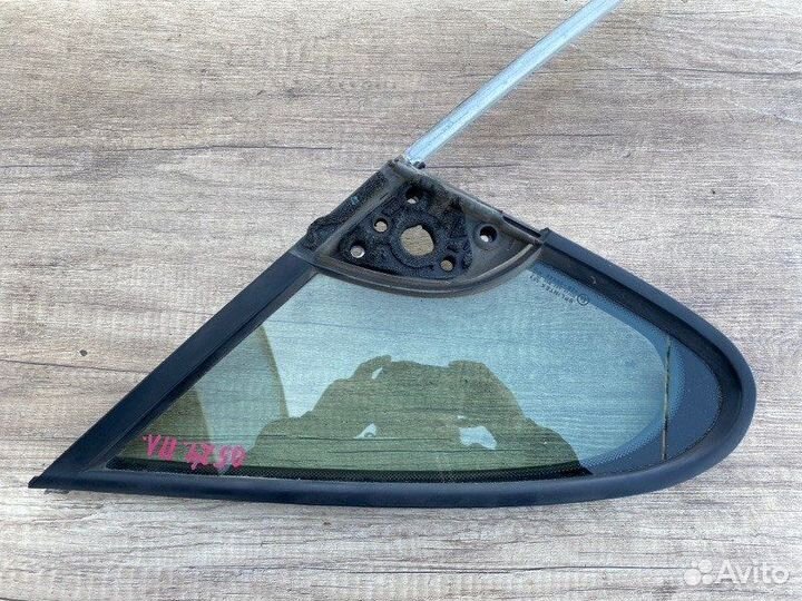 Форточка двери передняя левая Peugeot 307 3A