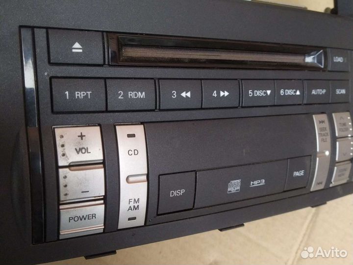 Магнитола на Mitsubishi Pajero 4