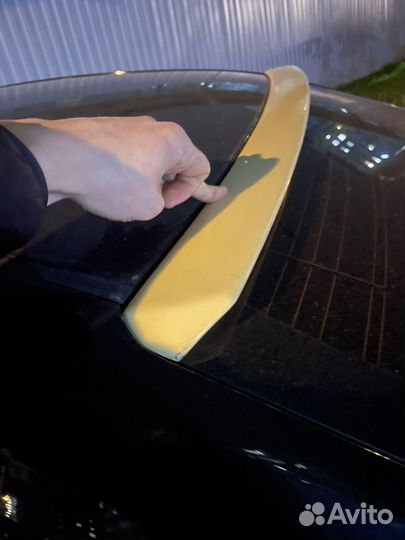 Козырек спойлер на заднее стекло corolla 180
