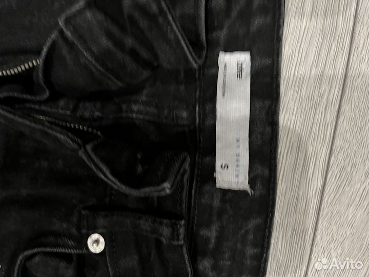 Женские джинсы