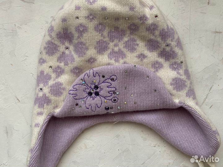 Зимние шапки и манишки