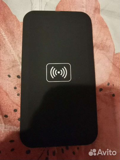 Беспроводная зарядка для телефона