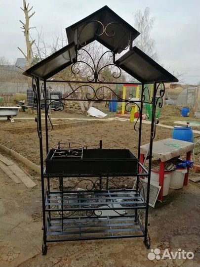 Мангал с крышей