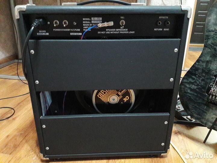 Ламповый гитарный комбоусилитель
