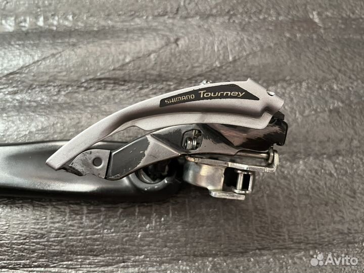 Передний переключатель скоростей Shimano Tourney