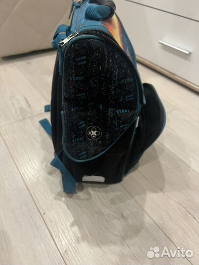Рюкзак школьный