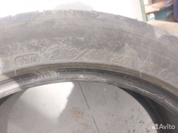 Michelin Pilot Sport 3 235/45 R18