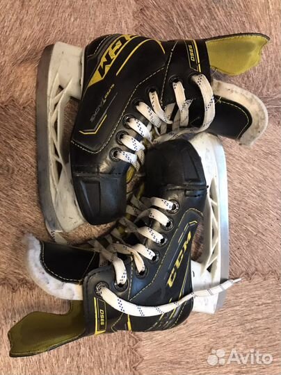 Коньки хоккейные ссм