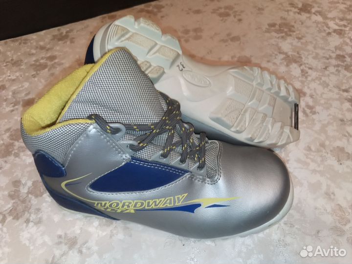 Лыжные ботинки в ассортименте