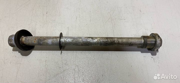 Ось маятника Suzuki SV650 2002