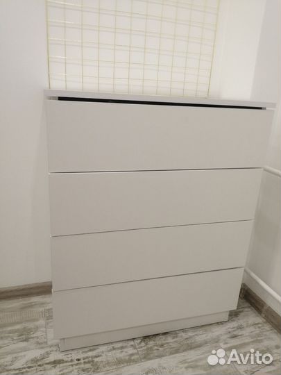 Комод белый