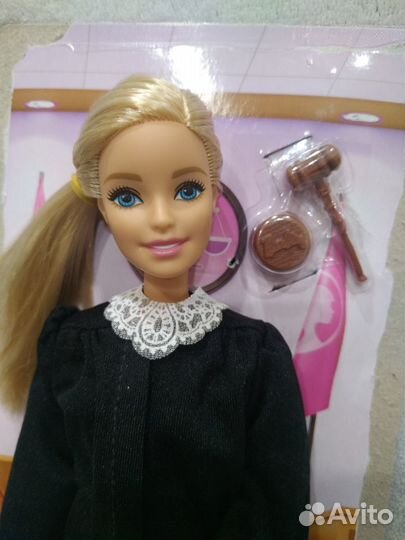 Барби судья