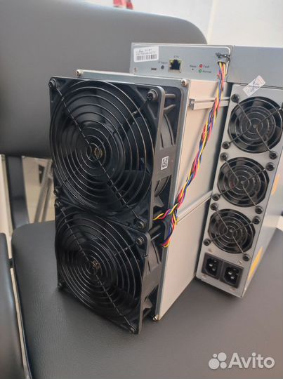 Asic майнер Bitmain Antminer S19