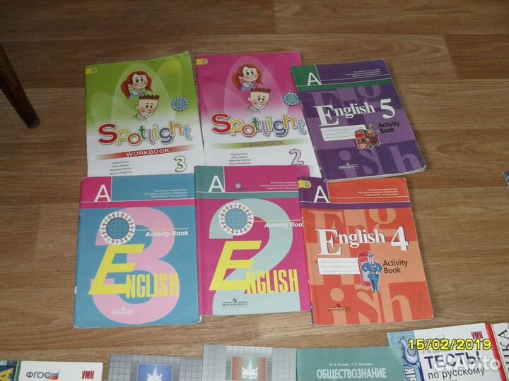 Учебники и тетради за 1,2, 3,4,5 класс+английский
