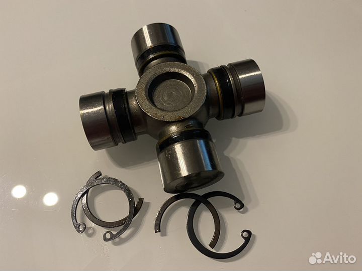 Крестовина переднего кардана Chevrolet