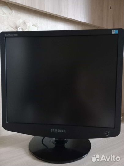 Монитор Samsung syncmaster 932В