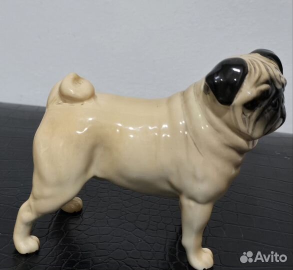 Собака мопс фарфор англия beswick