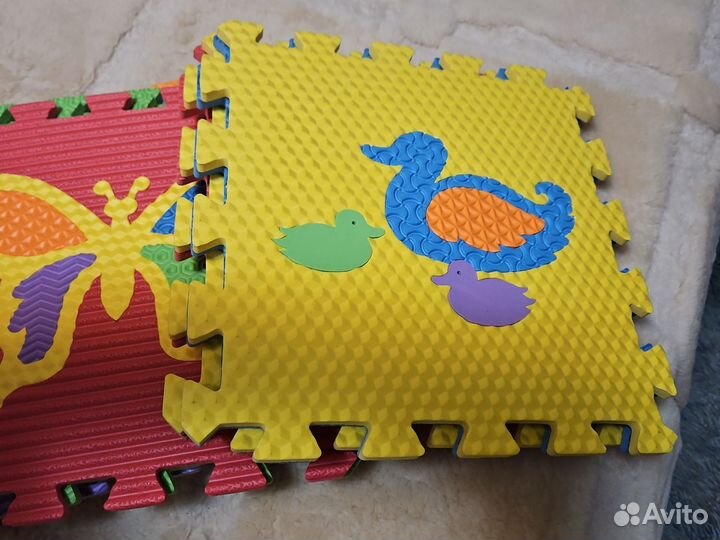 Детский коврик из пазлов