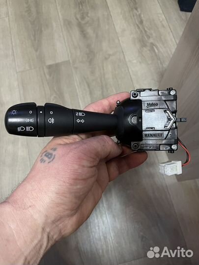 Подрулевой переключатель renault logan 2