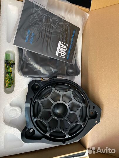 Акустическая система AMP для Mercedes Benz