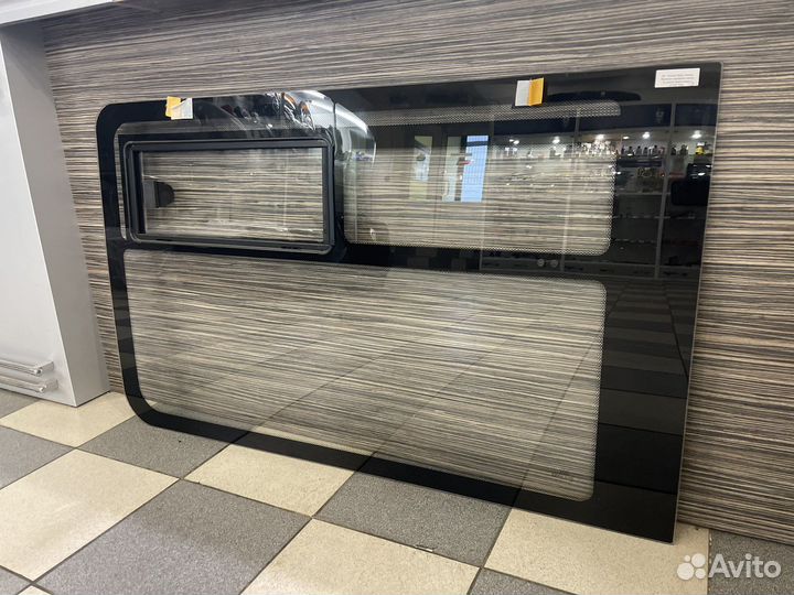 Стекло боковое Газель Next левое 1155х702