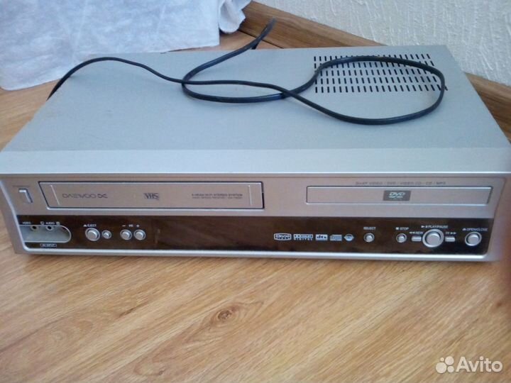 Проигрыватель двд и кассет