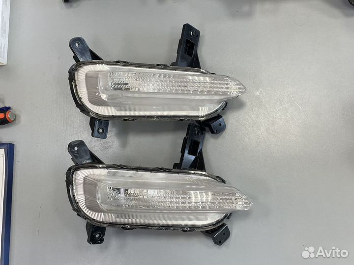 Фара противотуманная передняя левая Kia Cerato 4