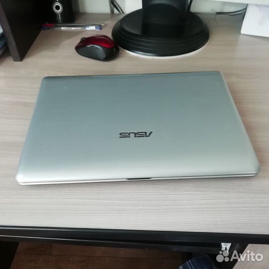 Нетбук asus-1215