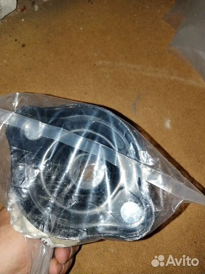 Опора заднего амортизатора Митсубиси лансер х