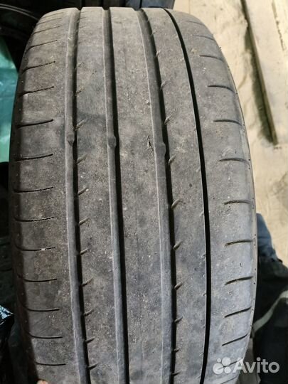 Yokohama Advan Sport V105S 235/50 R18 101Y