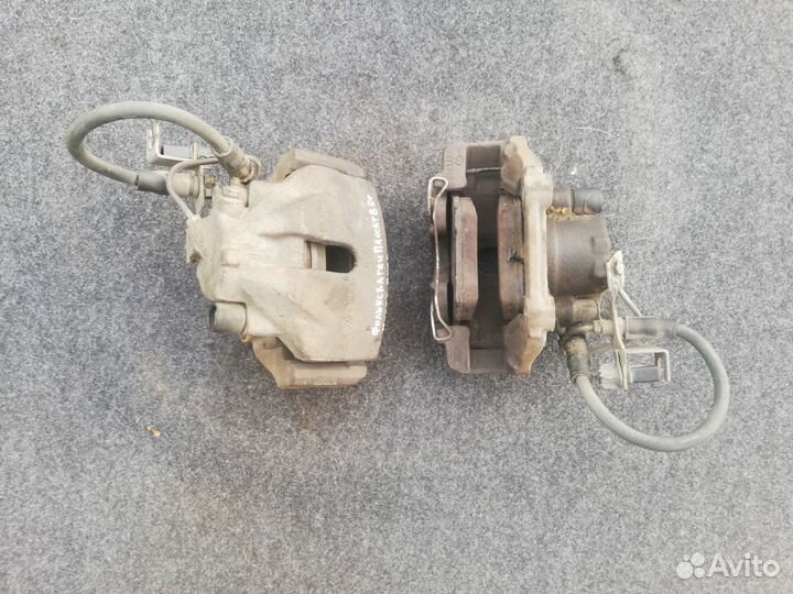 Суппорт передний правый левый Volkswagen Passat B5