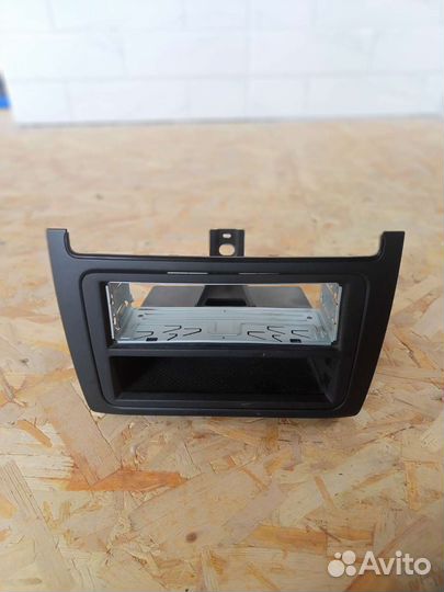 Рамка для магнитолы Фольксваген Поло