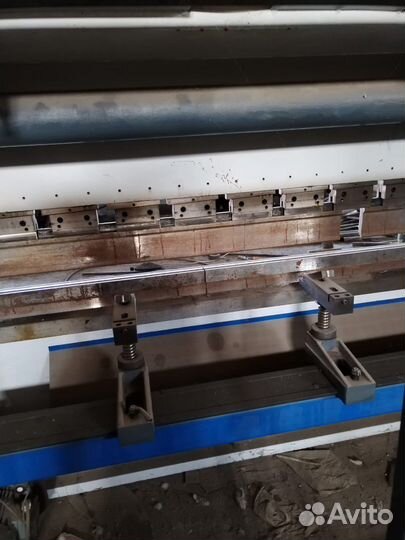 Листогибочный пресс SMD 63/2500