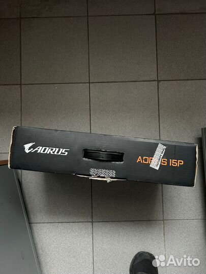 Коробка от ноутбука Aorus 15p