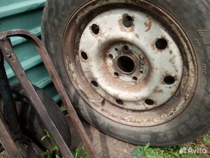 Колеса в сборена волгу 5*108 R15