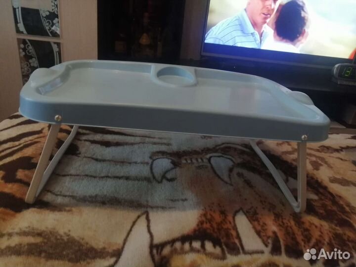 Столик поднос