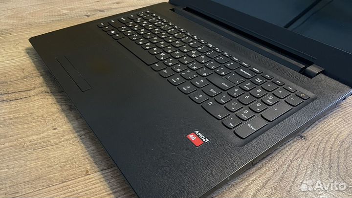 Современный Lenovo slim/4 ядра/4 Gb DDR 4/SSD/15,6