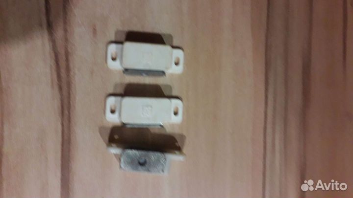 Петли для шкафа