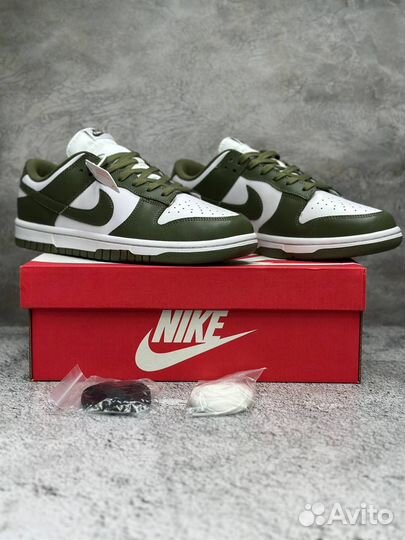 Кроссовки Nike Dunk Low 