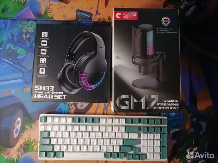 Клавиатура,наушники и микрофон