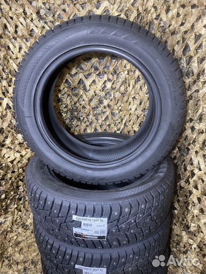 Hankook Winter I'Pike X SUV 225/55 R18 102T