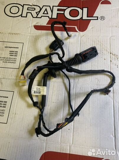 Праводка задней левое двери kia rio 2017