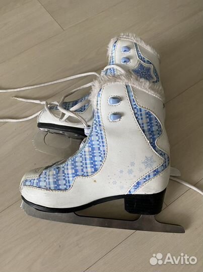 Коньки размер 33